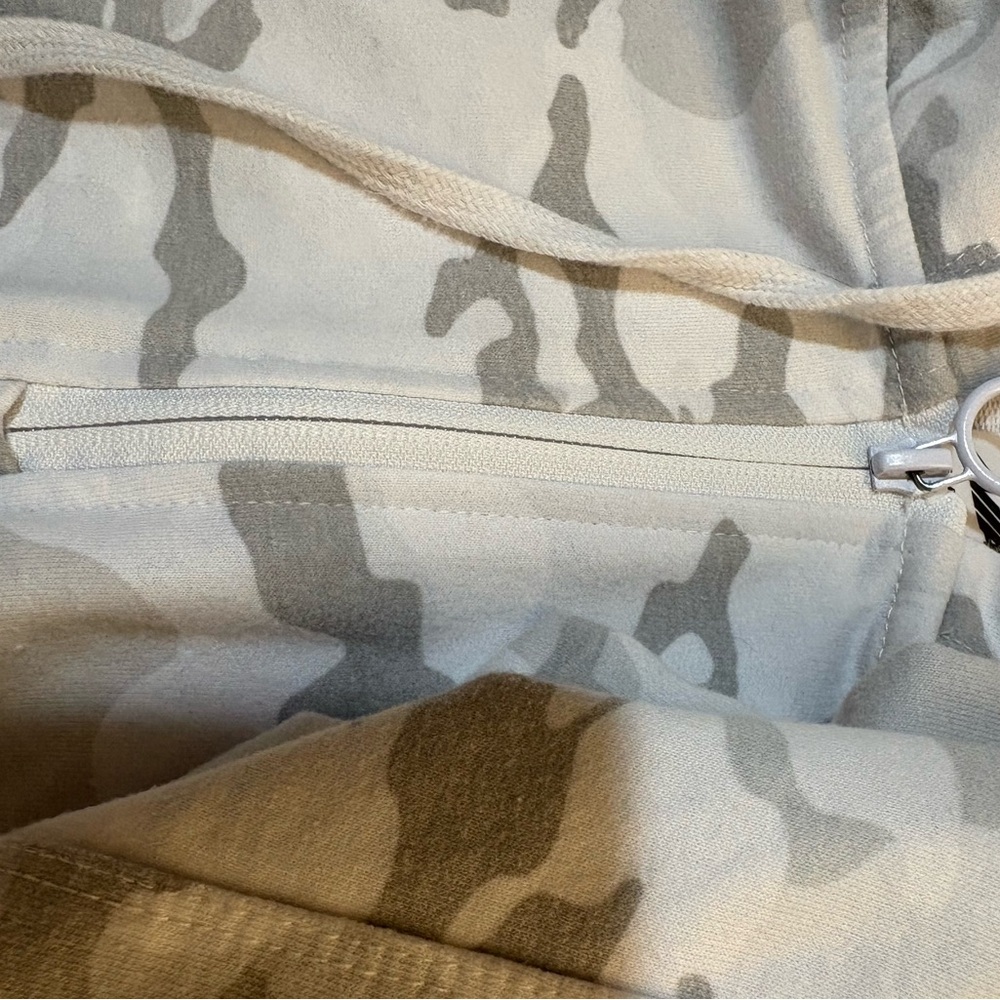 Avia Gray and White Camouflage Hoodie - Picture 3 of 8